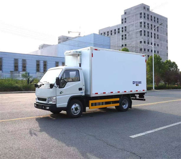 江鈴小卡3米7冷藏車