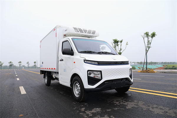 吉利 F1E純電動冷藏車