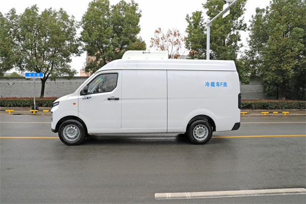 吉利V6EP純電動(dòng)面包冷藏車
