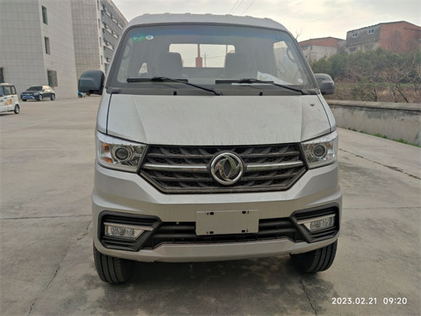 東風(fēng)小霸王3方勾臂垃圾車招標(biāo)神器可拿原廠證