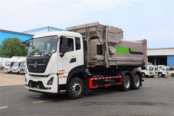 東風(fēng)天龍后雙橋勾臂垃圾車特價促銷