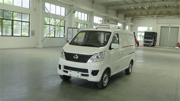 長安星五面包冷藏車