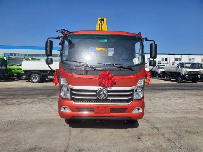程力隨車新秀7噸5節(jié)臂隨車吊驚艷上市