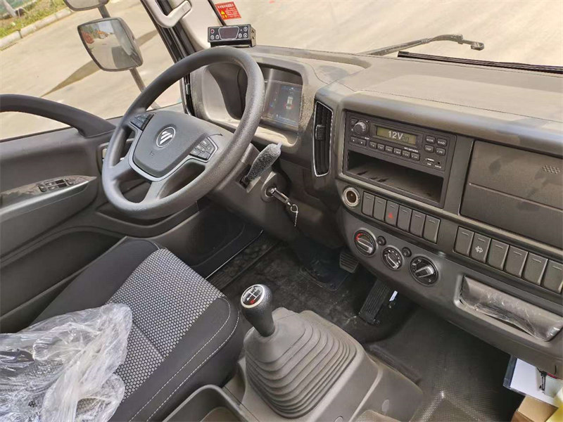 歐馬可冷藏車歐康158馬力特價(jià)銷售