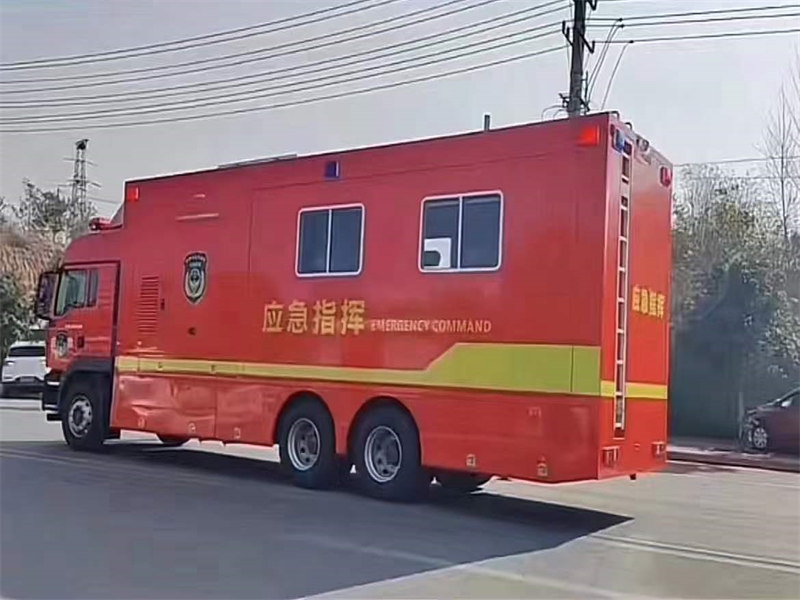大中型指揮車汕德卡12米大型雙擴(kuò)展箱體結(jié)構(gòu)