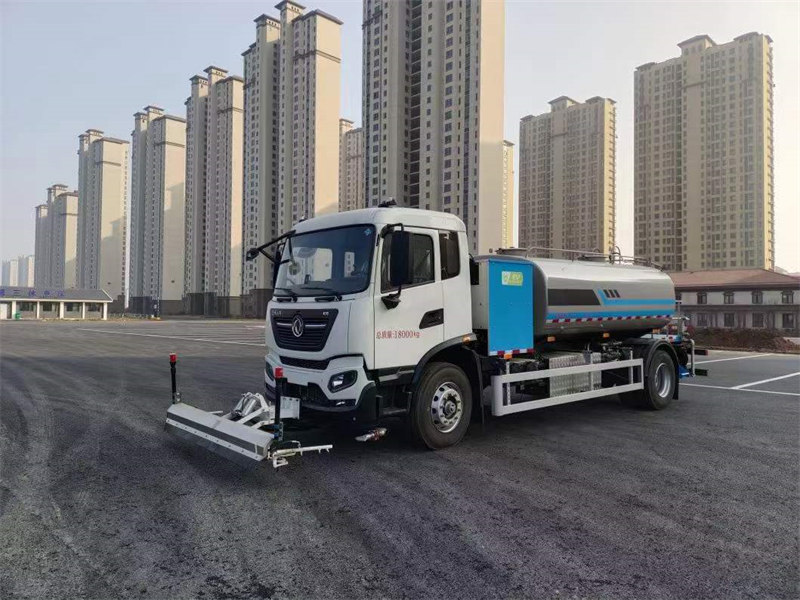 KLF天錦新能源純電動(dòng)路面清洗車(chē)高效清潔靈活多樣