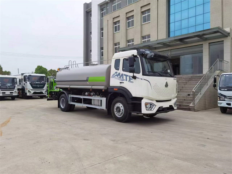 重汽豪沃寬體寬臥14方綠化噴灑車廠家直銷
