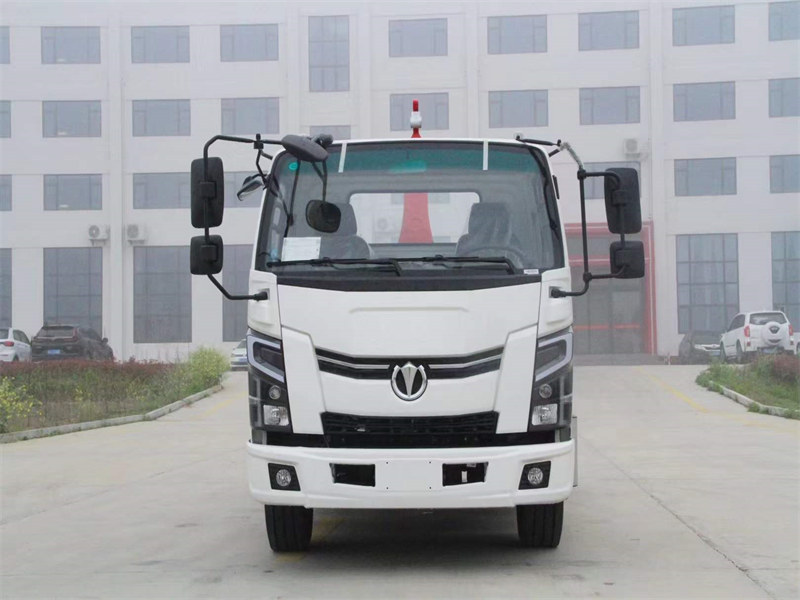 飛碟奧馳HX2插電混合動(dòng)力勾臂垃圾車創(chuàng)新科技綠色環(huán)保的新選擇