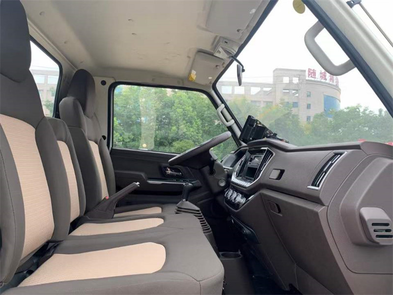江鈴順達(dá)窄體冷藏車4月價(jià)格便宜現(xiàn)車有售