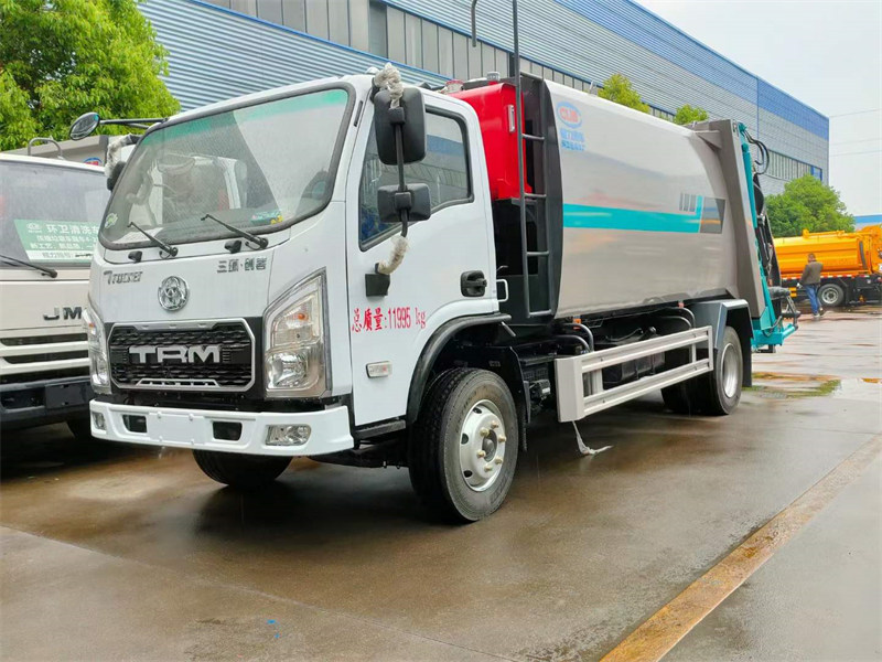 三環(huán)創(chuàng)客10立方壓縮垃圾車勁爆車型