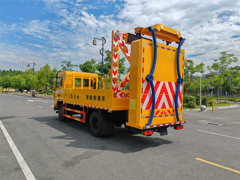 東風(fēng)D3S防撞緩沖車安全與舒適并存