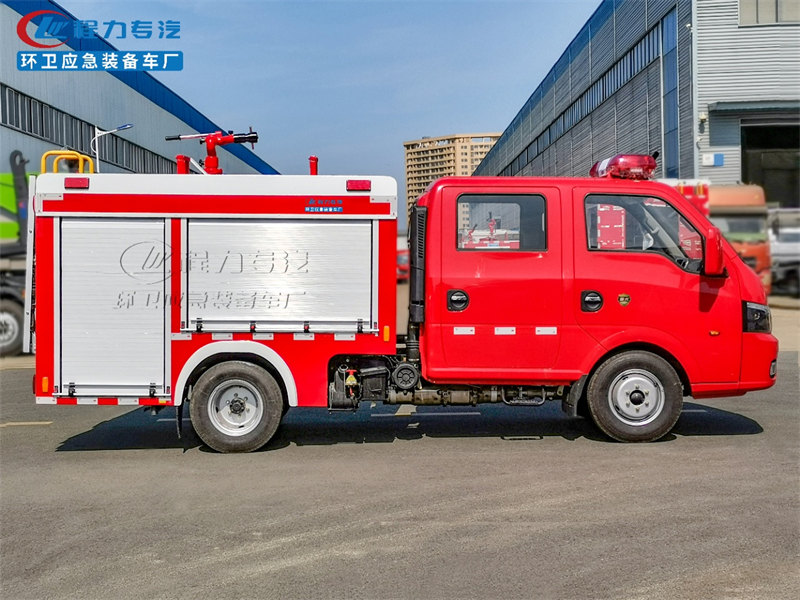 東風(fēng)途逸藍(lán)牌水罐消防車生產(chǎn)廠家直銷
