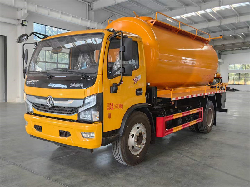 東風(fēng)凱普特清洗吸污車(chē)重載版一體罐3800軸距康明斯195馬力