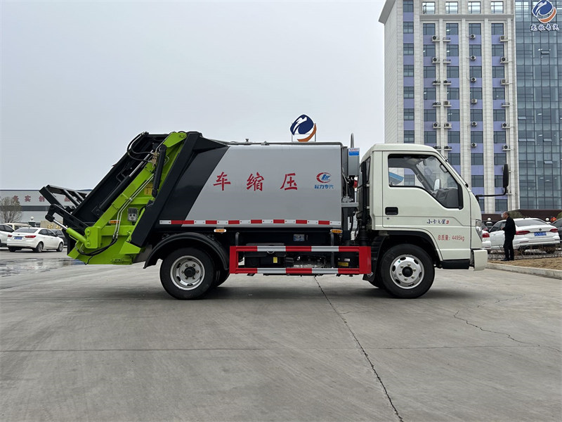 福田藍牌壓縮垃圾車廠家價格11萬左右