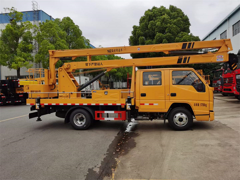 江鈴順達(dá)新款高空作業(yè)車16米折疊臂現(xiàn)車一臺