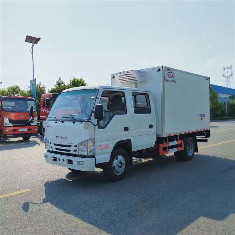 慶鈴五十鈴雙排座冷藏車高效冷鏈運(yùn)輸廠家實(shí)惠出售