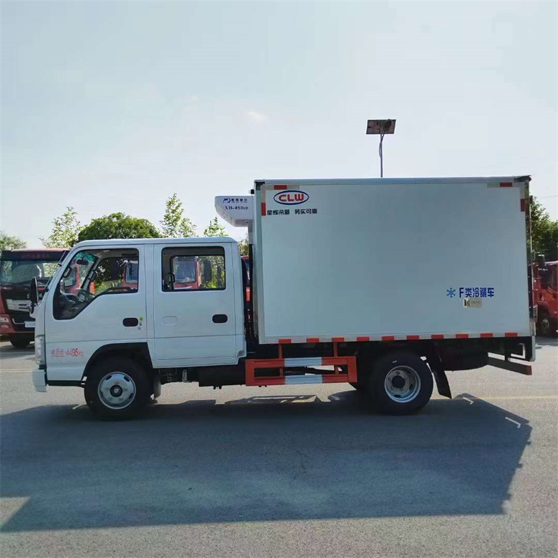 慶鈴五十鈴雙排座冷藏車高效冷鏈運(yùn)輸廠家實(shí)惠出售