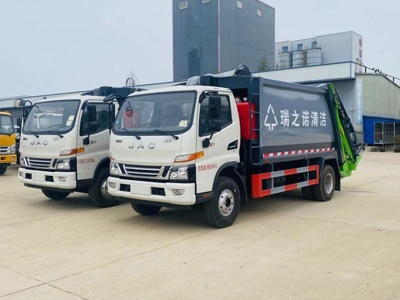 江淮V7壓縮垃圾車10方3845mm軸距