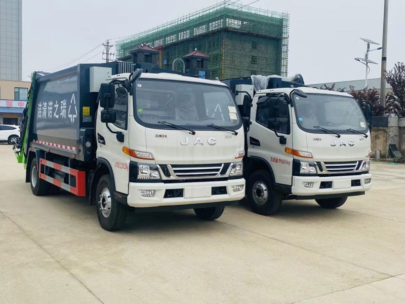 江淮V7壓縮垃圾車10方3845mm軸距