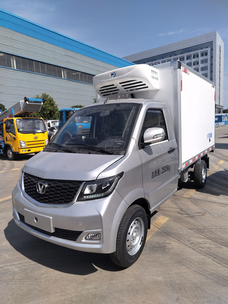 冷藏車1.5L排量頂配單輪冷藏車