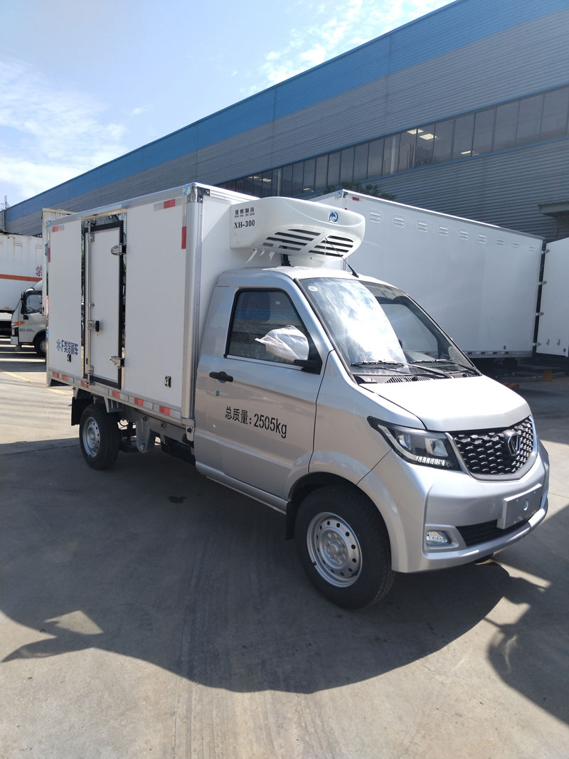 冷藏車1.5L排量頂配單輪冷藏車