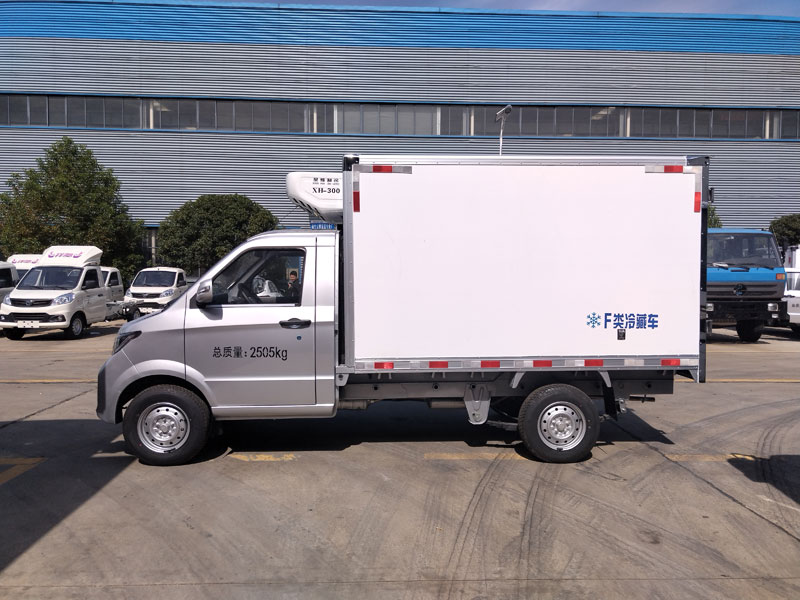 冷藏車1.5L排量頂配單輪冷藏車