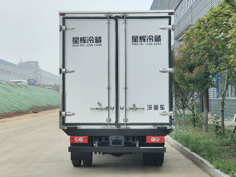 4米2國六福田歐馬可S1冷藏車