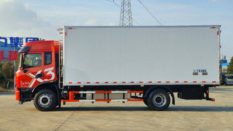 東風(fēng)暢行X3新款冷藏車