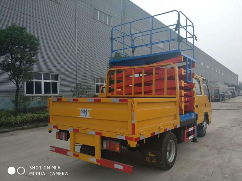 國六慶鈴8-10米高空作業(yè)車