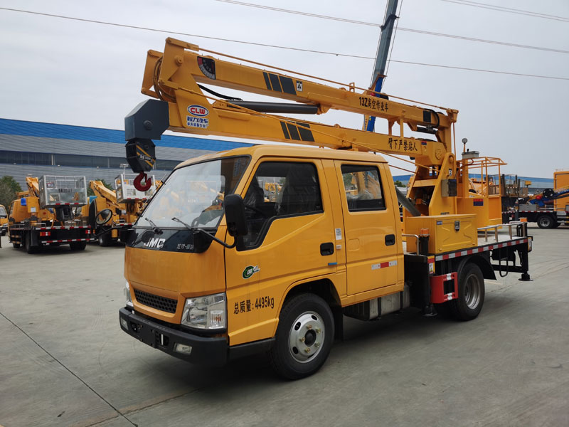 國六藍(lán)牌江鈴順達(dá)13米高空作業(yè)車