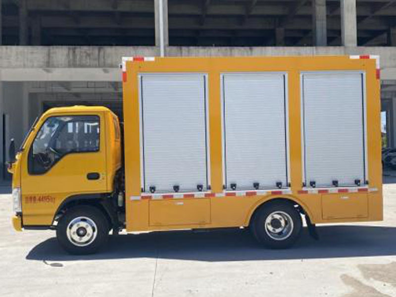 慶鈴鈴咖五十鈴救險(xiǎn)車(chē)2800mm軸距