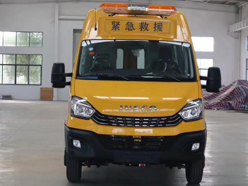 依維柯9-11-13座救險車礦山救險車