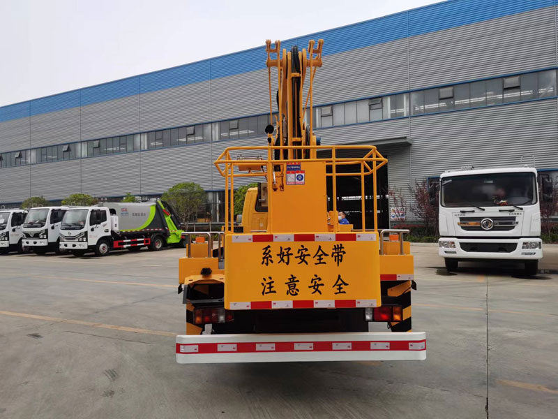 國六五十鈴藍牌18.5米高空作業(yè)車