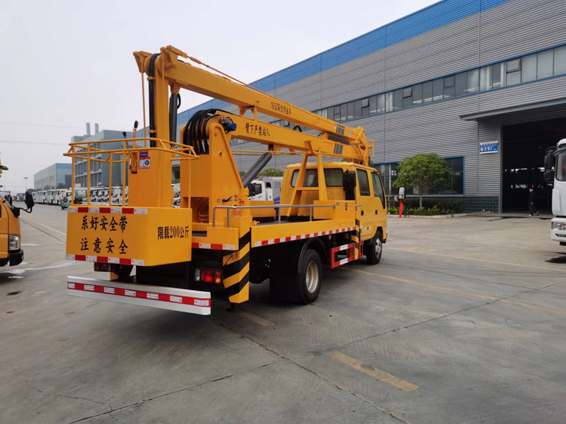 國六五十鈴藍牌18.5米高空作業(yè)車