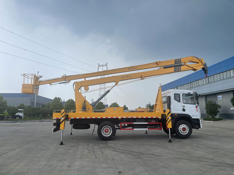 國六東風(fēng)D9多利卡20-24米高空作業(yè)車