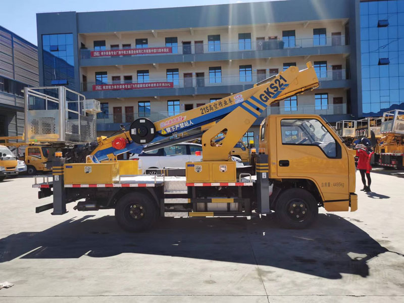 國六江鈴藍(lán)牌21米高空作業(yè)車