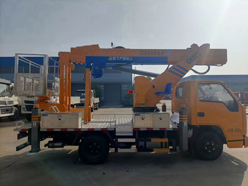 國六江鈴藍牌23米直臂帶飛臂黃臉高空作業(yè)車