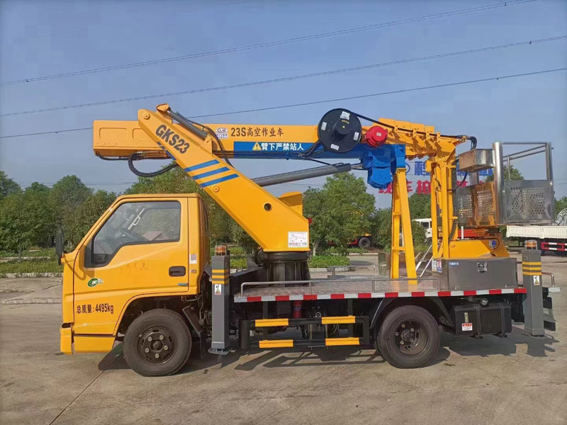 國六江鈴藍牌23米直臂帶飛臂黃臉高空作業(yè)車