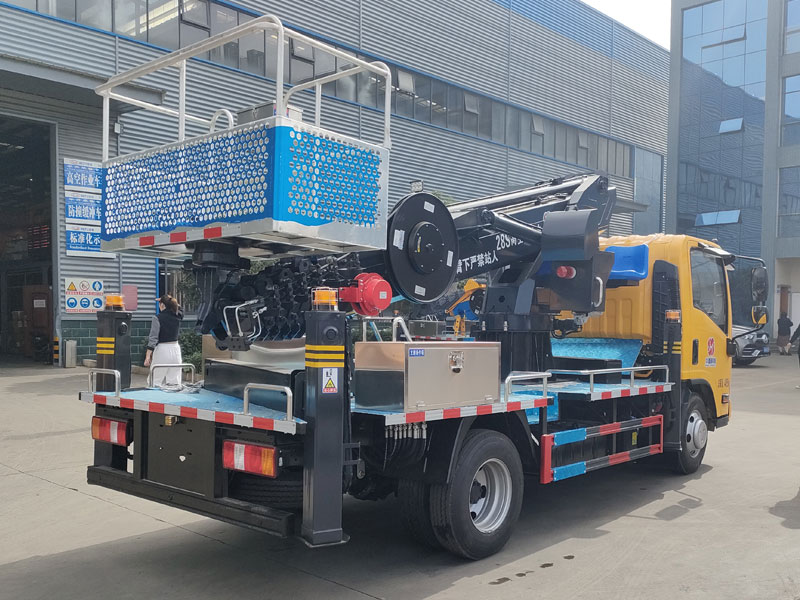 國六慶鈴五十鈴28米高空作業(yè)車
