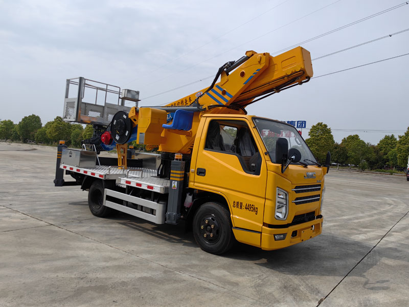 國六江鈴30米伸縮臂式高空作業(yè)車