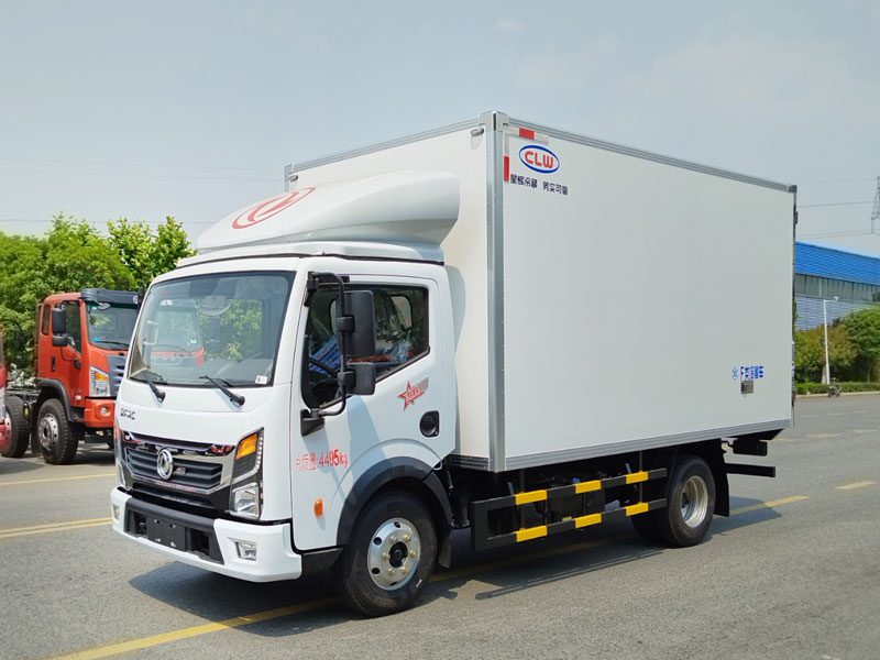 東風(fēng)星云高端藍牌冷藏車
