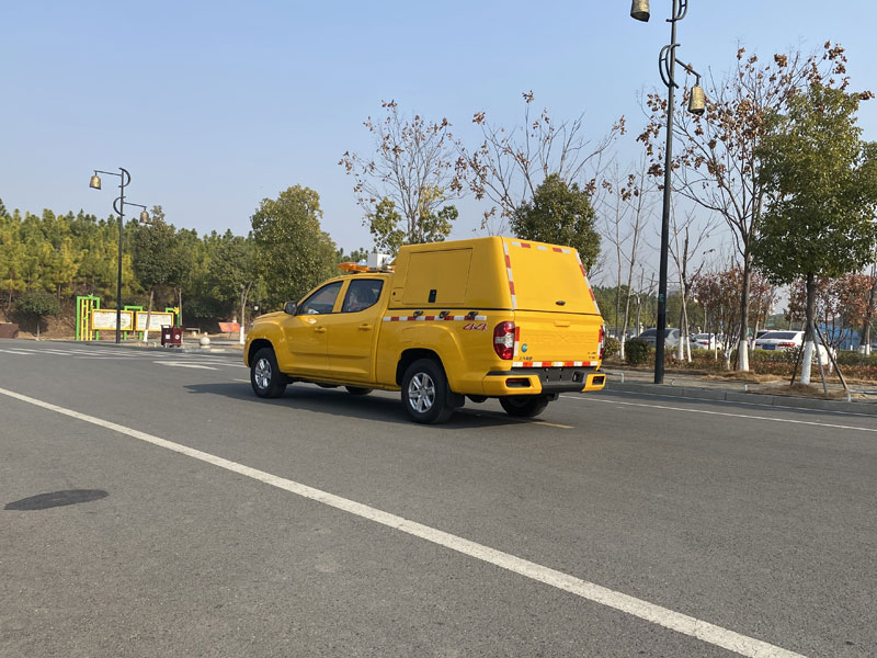 程力威牌大通皮卡排澇救險(xiǎn)車(chē)