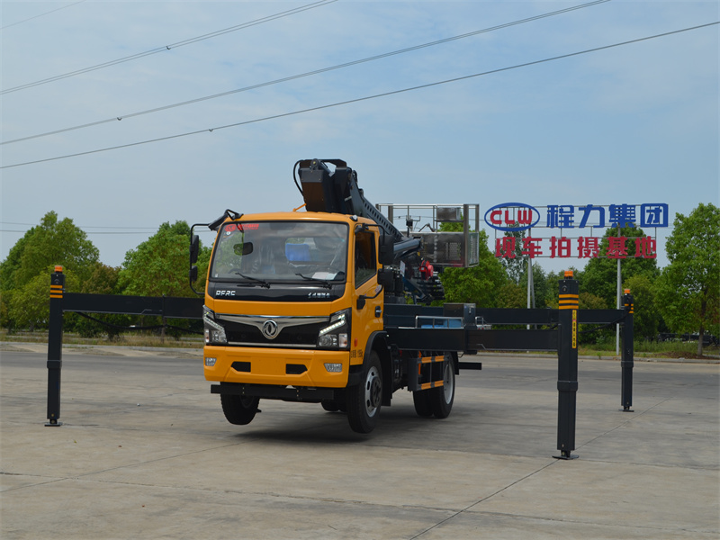 東風(fēng)福瑞卡國六黃牌36米直臂伸縮式高空作業(yè)車應(yīng)用廣泛