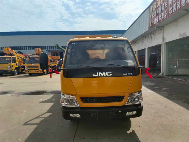 江鈴順達(dá)防撞緩沖車(chē)程力廠家直銷(xiāo)