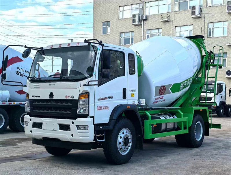 7.5方重汽豪沃4×2單橋攪拌車配置及價格