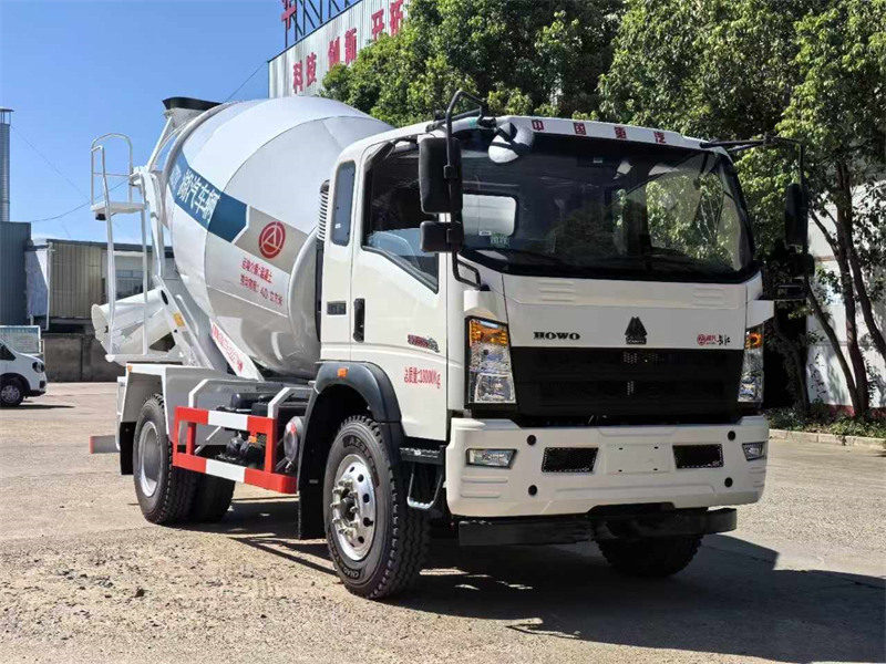 7.5方重汽豪沃4×2單橋攪拌車配置及價格