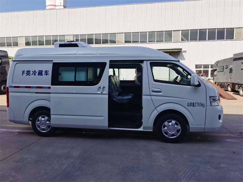 福田G7新款雙排5座面包冷鏈運輸車價格實惠