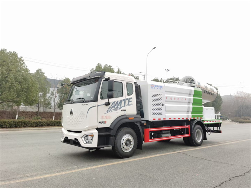 重汽豪沃單橋12方到13.3方多功抑塵車公告型號及詳細(xì)配置