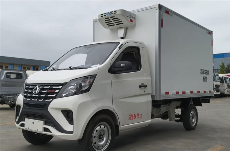 長安新星卡后單輪冷藏車