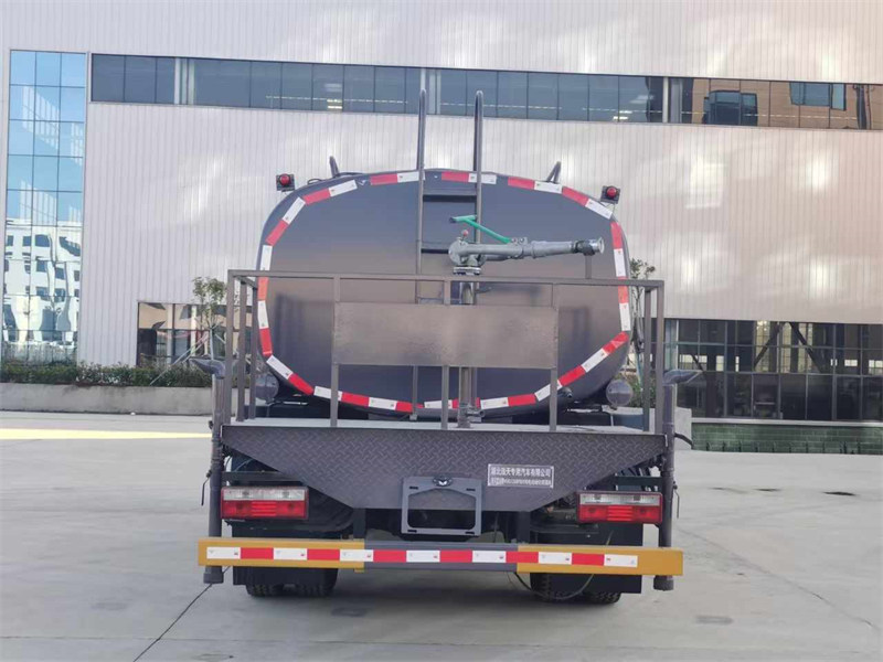 純電動綠化噴灑車3800軸距株洲尚馳電機